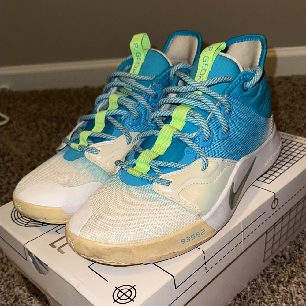 Nike PG3 Lure Sneakers